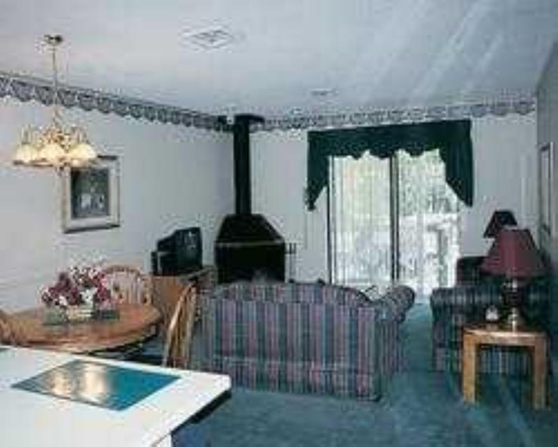 Buy Hiawatha Manor At Lake Tansi Village Timeshares for Sale; Sell